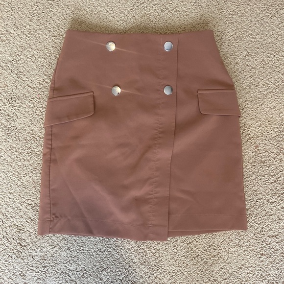 Dynamite Brown Mini Skirt - Picture 2 of 6
